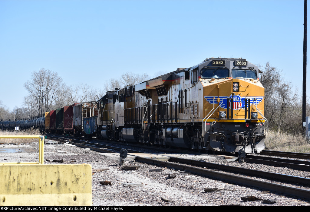 UP Freight Train tied down in Alorton IL